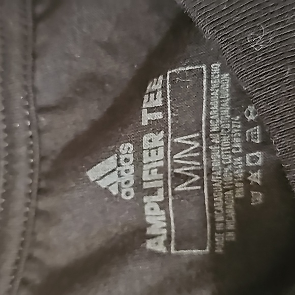 Adidas Short Sleeve Size M NWT - Picture 3 of 5